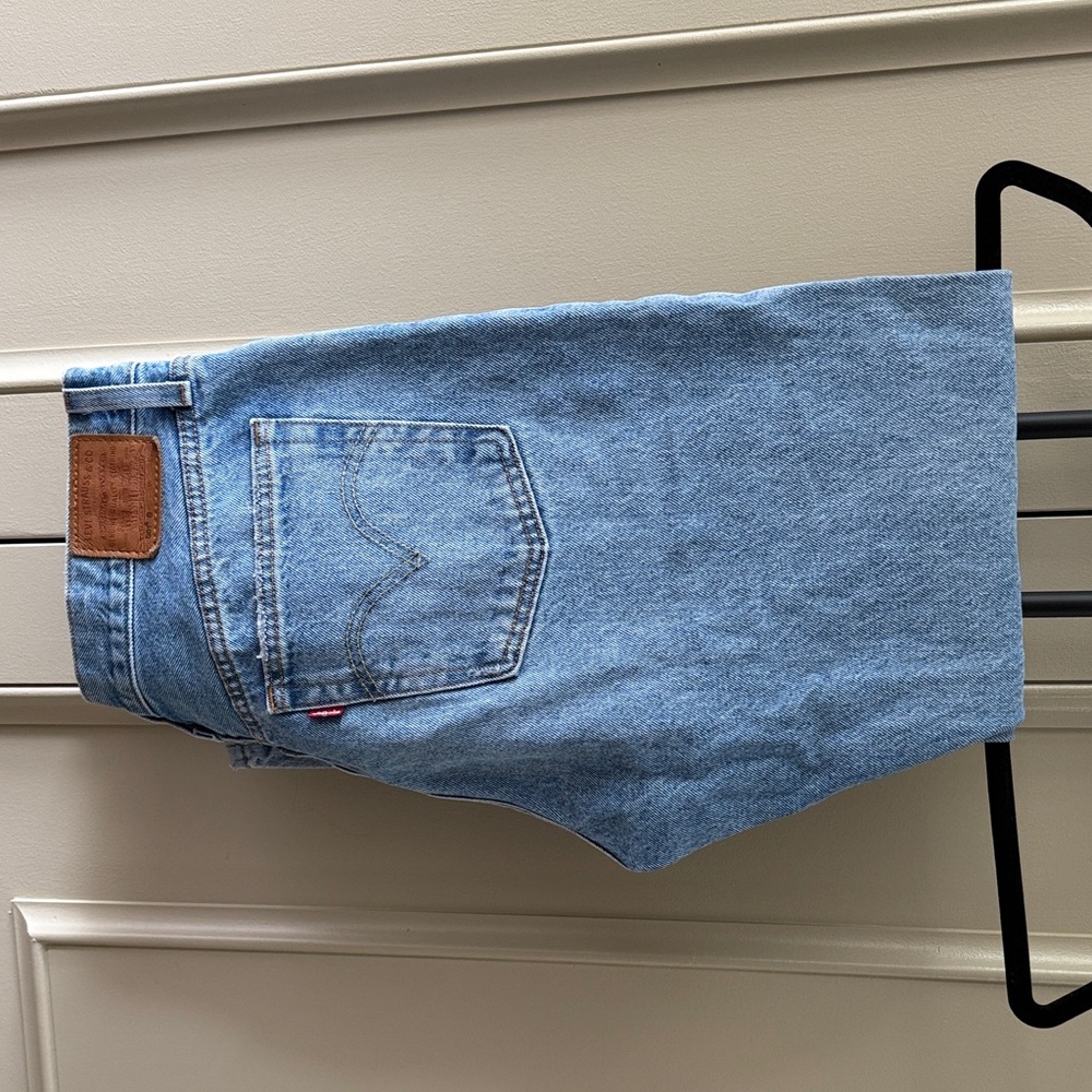 Levi's Light Blue Straight Jeans